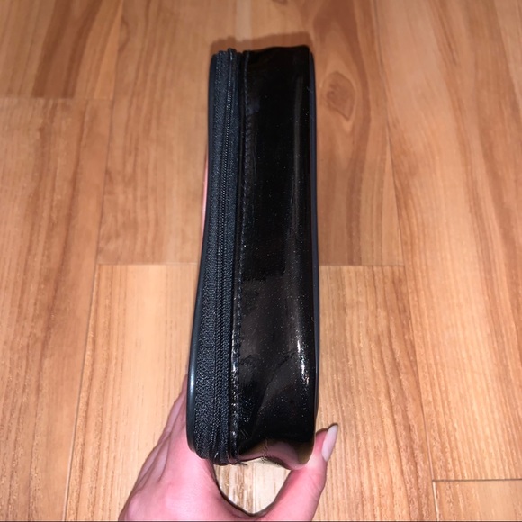 Benefit Wow Brow Zip Up Makeup Case - Picture 3 of 4